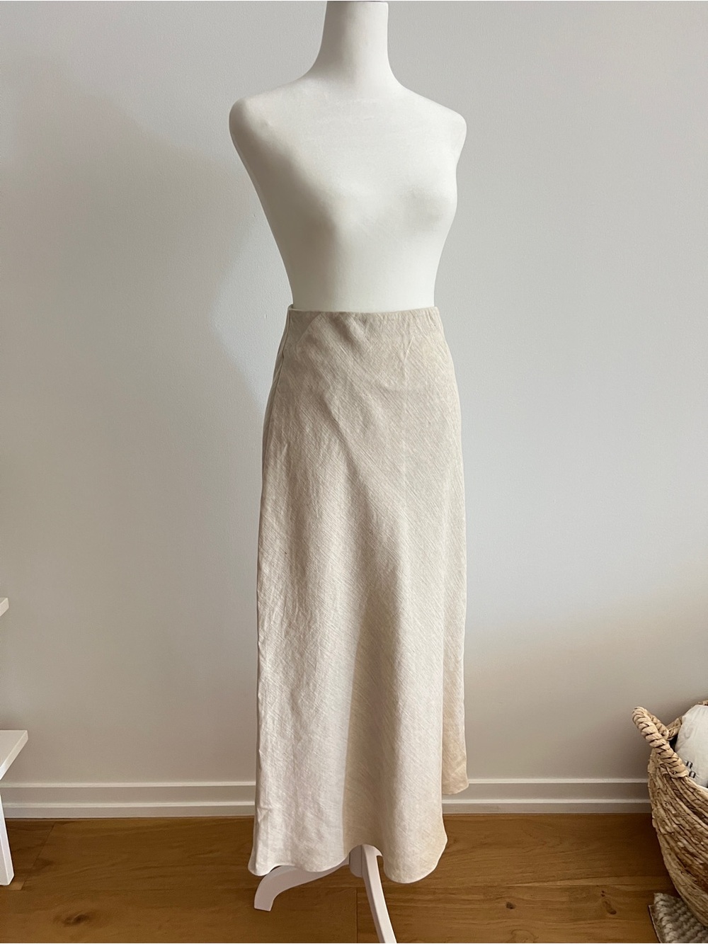 Linen Babaton skirt